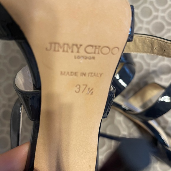 Shoes - Picture 7 of 8